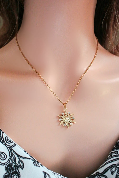 Colier 24 Karats CZ Sun Pendant Necklace